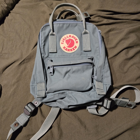 Kånken Green Backpack - Picture 3 of 7